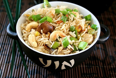 Các bước làm món Cơm chiên Dương Châu chay Com chien chay c Các bước làm món Cơm chiên Dương Châu chay