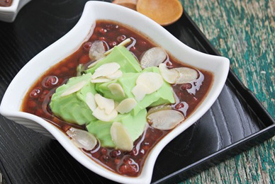 Các bước làm món Chè đậu đỏ thạch trà xanh che dau thach c Các bước làm món Chè đậu đỏ thạch trà xanh
