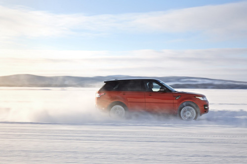 range rover sport 2014 suv nhanh nhat lich su land rover2 Range Rover Sport 2014 – Nâng cấp nhiều về kiểu dáng và động cơ