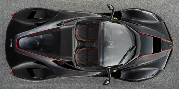 helolaferrariphienbanmuitran LaFerrari mui trần bất ngờ xuất hiện