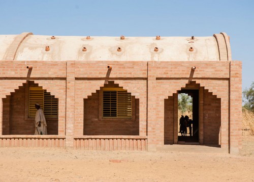 truong220214 2 Tham quan trường tiểu học với mái vòm bằng gạch ở đồng bằng Mali / Levs Architecten