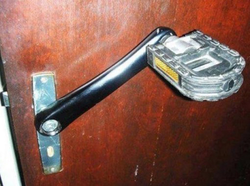 Cùng điểm qua những kết quả ‘dở khóc dở cười’ khi gia chủ tự sửa chữa nhà nhung loi khi tu sua nha 2 Cùng điểm qua những kết quả ‘dở khóc dở cười’ khi gia chủ tự sửa chữa nhà