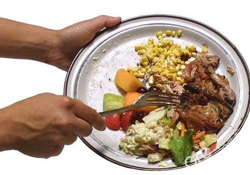 Những hiểm họa sẽ gặp từ thức ăn thừa ca nha mac benh ung thu vi tiec do an thua Những hiểm họa sẽ gặp từ thức ăn thừa